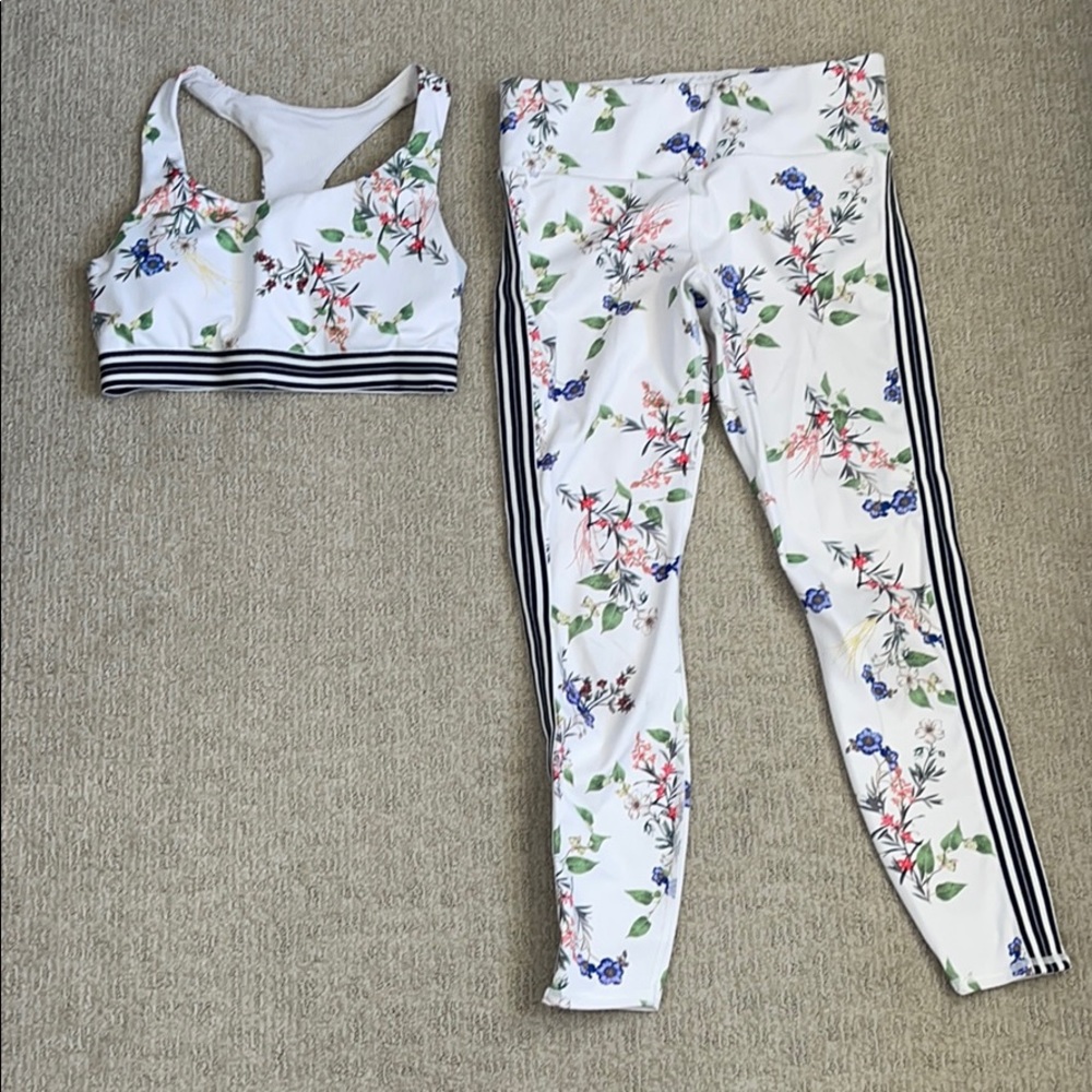 Athleta workout set.